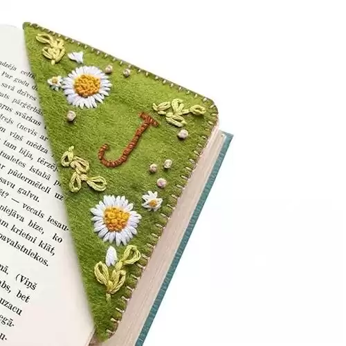 Personalized Embroidered Corner Bookmark