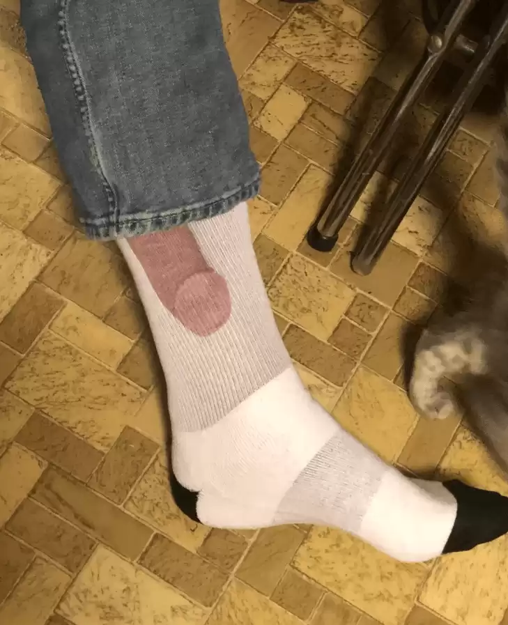 Show Off Socks